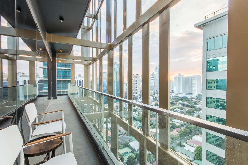 I'M Hotel Makati City Exteriér fotografie View from the 30th floor