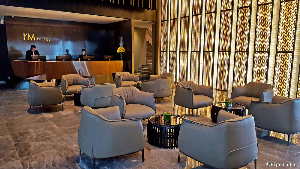 I'M Hotel Makati City Exteriér fotografie The lobby of the hotel