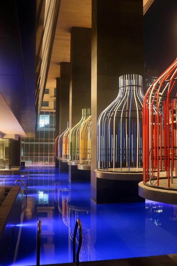 I'M Hotel Makati City Exteriér fotografie The staircase