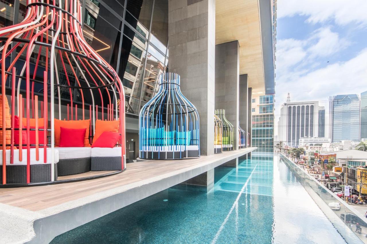 I'M Hotel Makati City Exteriér fotografie Skyline pool